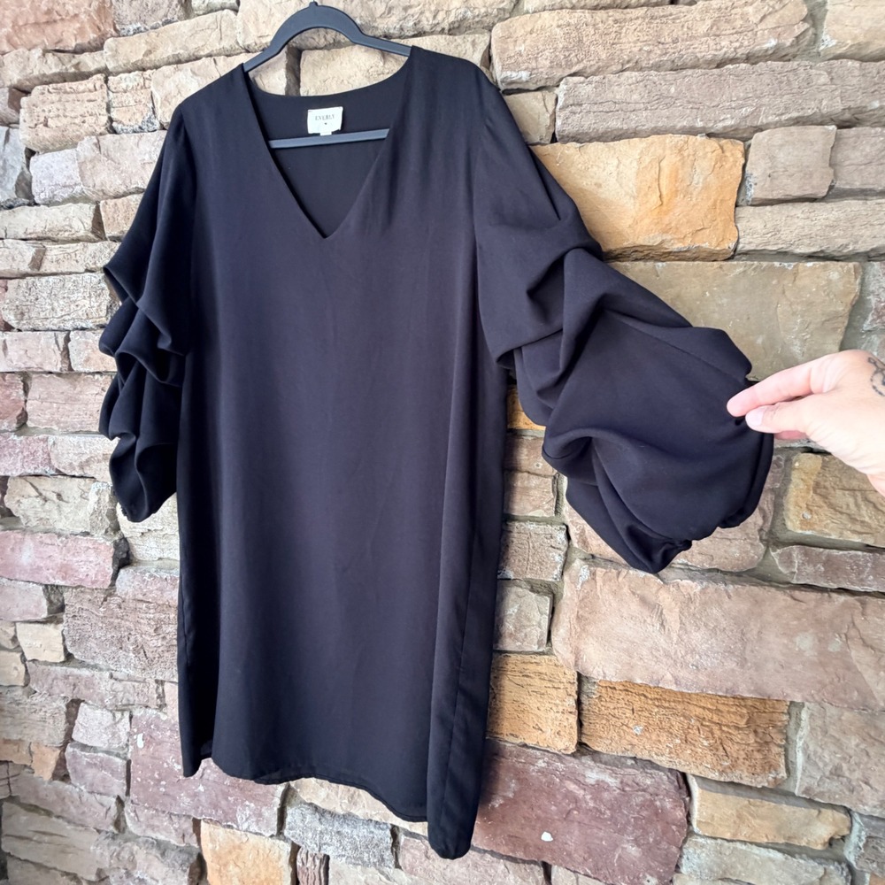Everly Womens XL Tiered Ruffle Statement Sleeve Shift Little Black Dress Elegant - Picture 2 of 11
